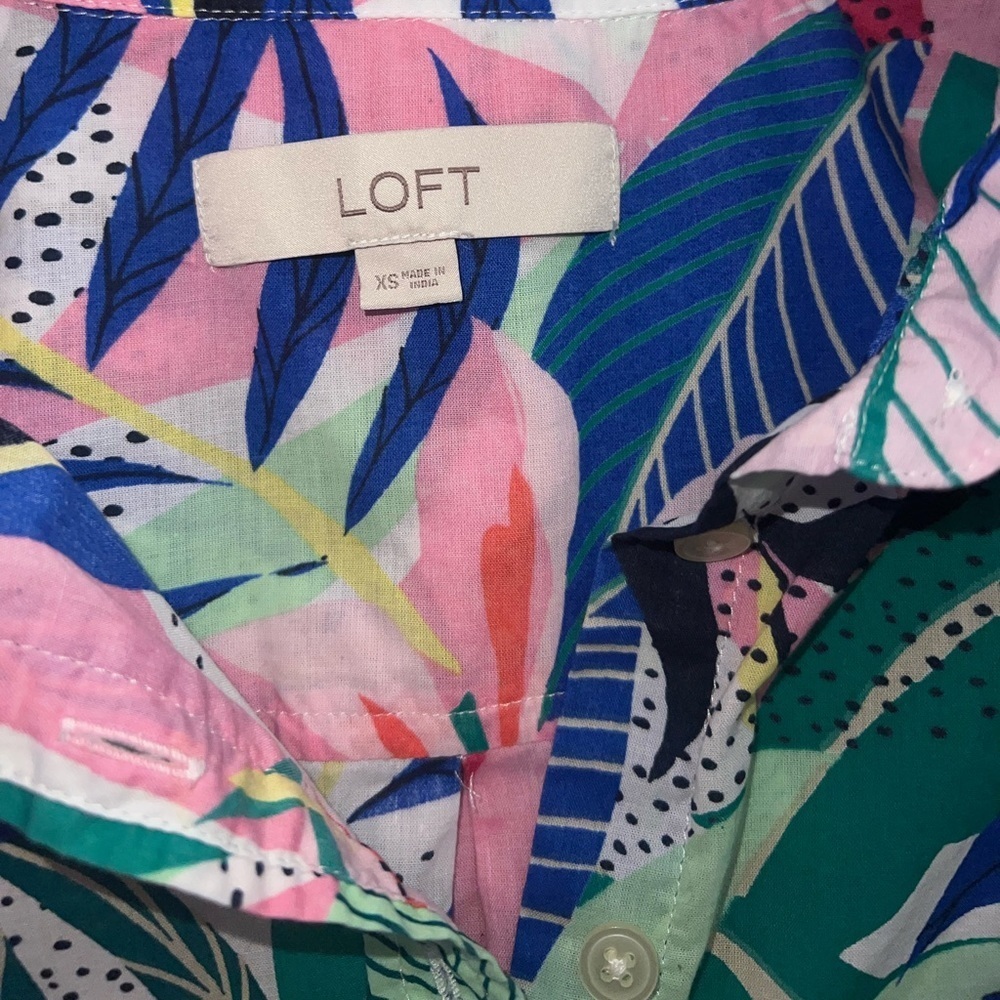 LOFT Shirt - Picture 3 of 4